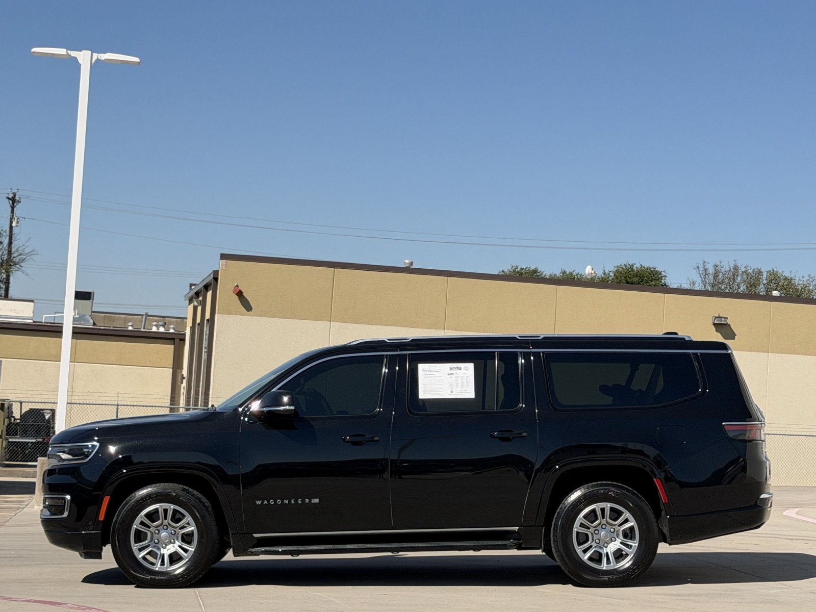2024 Jeep Wagoneer L Base
