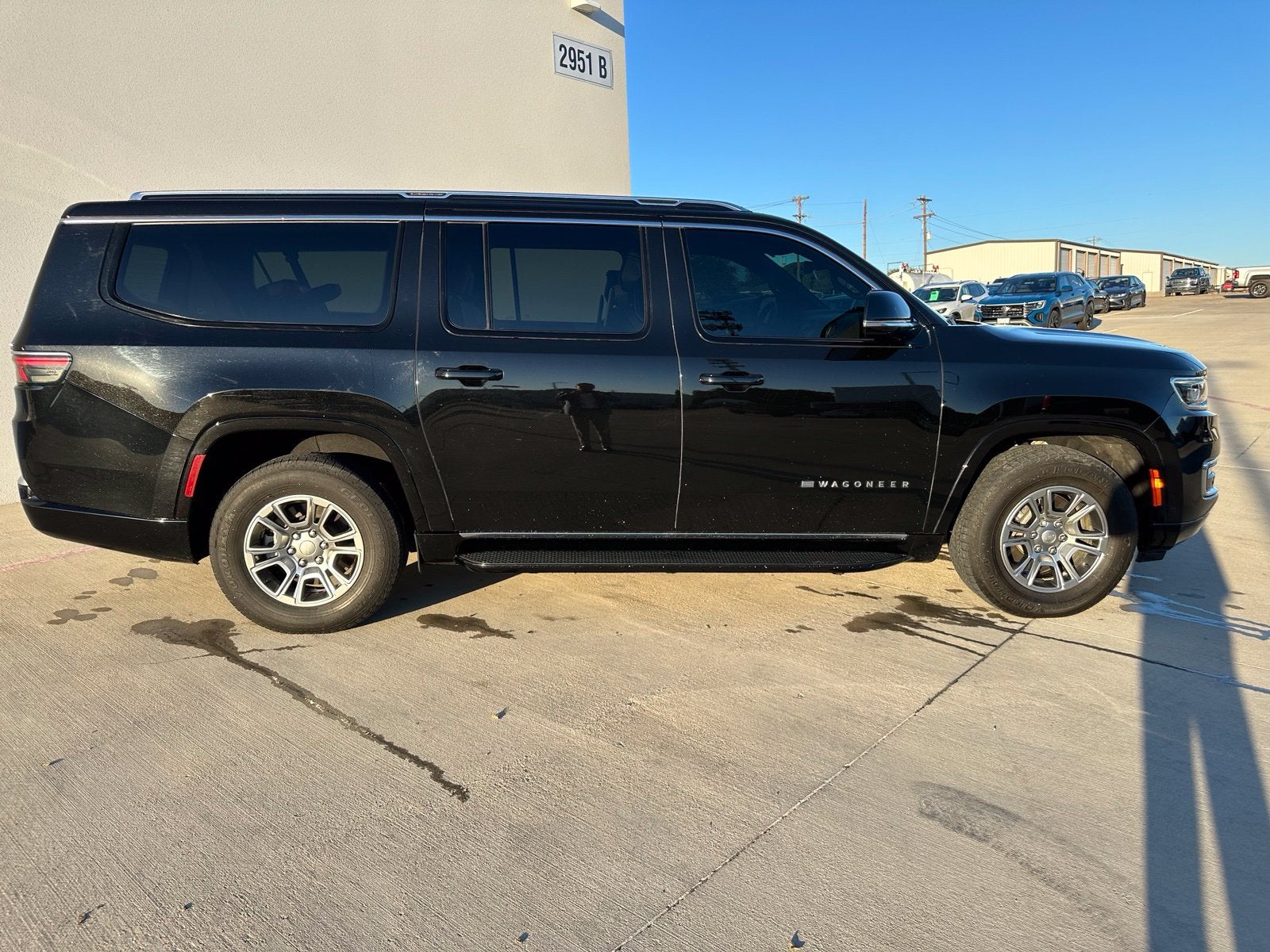 2024 Jeep Wagoneer L Base