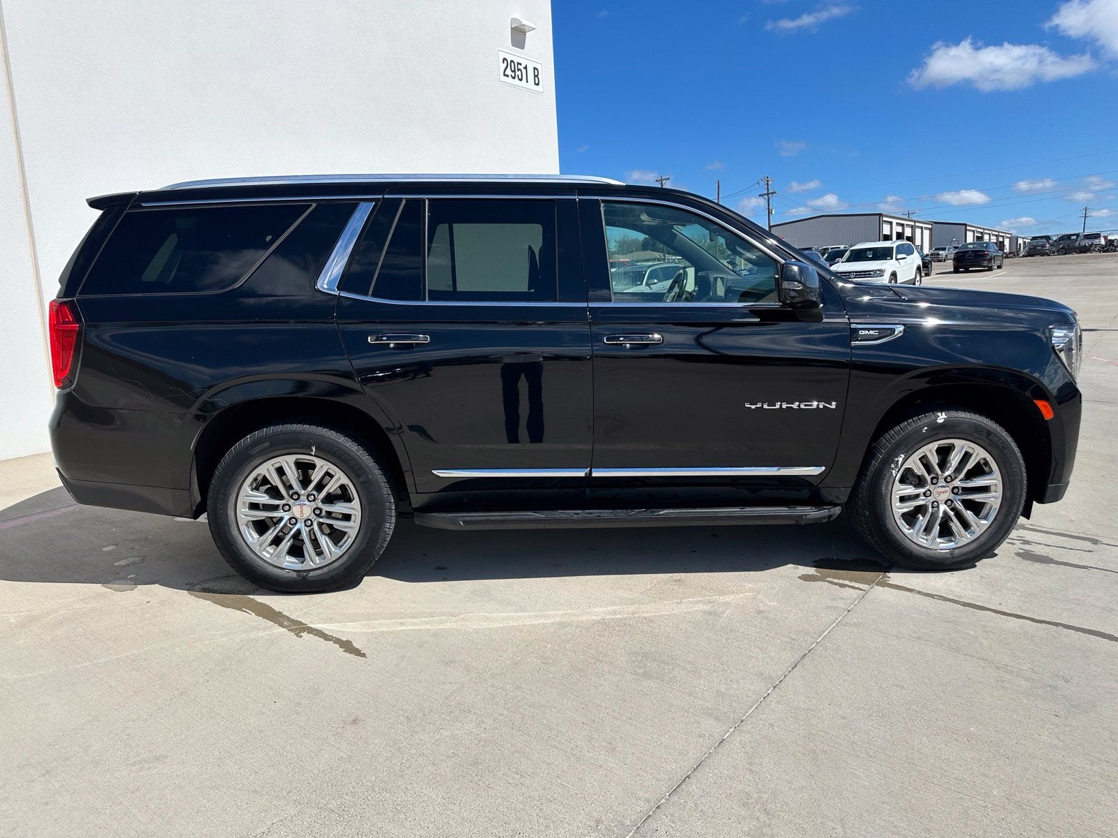 2021 GMC Yukon SLT