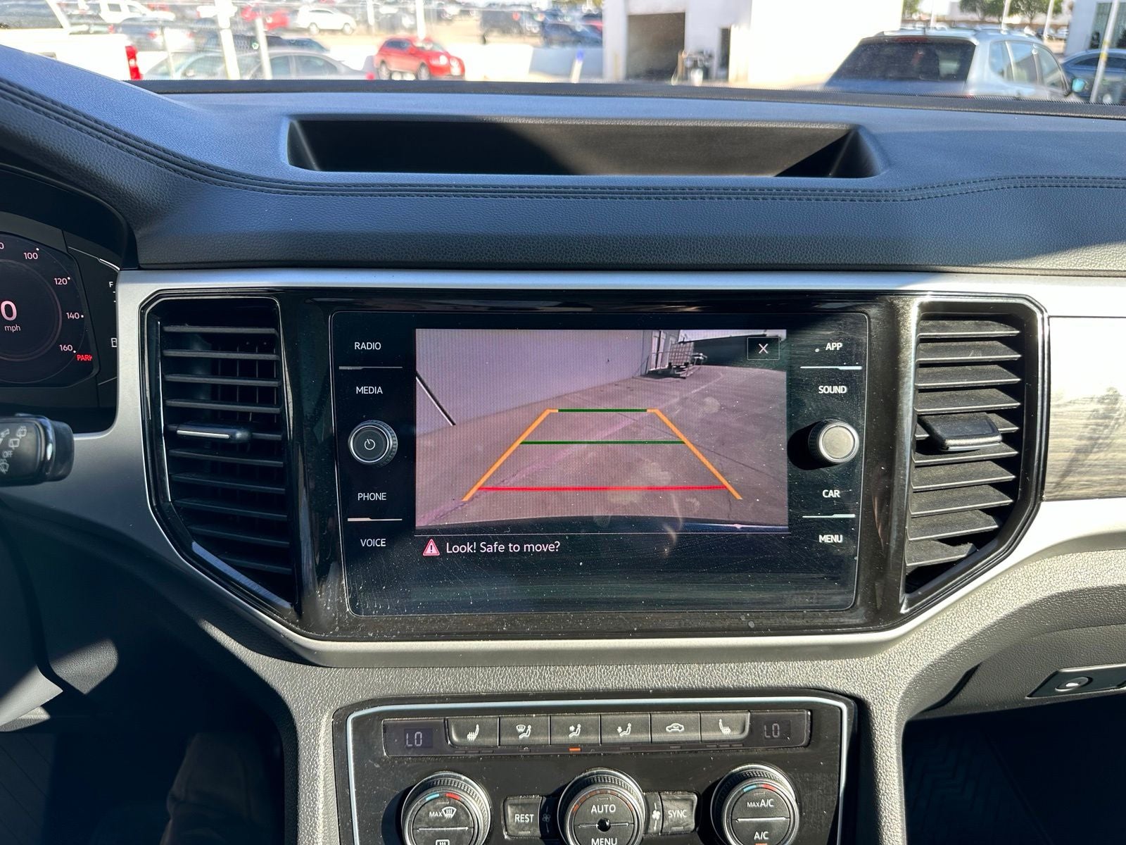 2023 Volkswagen Atlas 3.6L V6 SE w/Technology