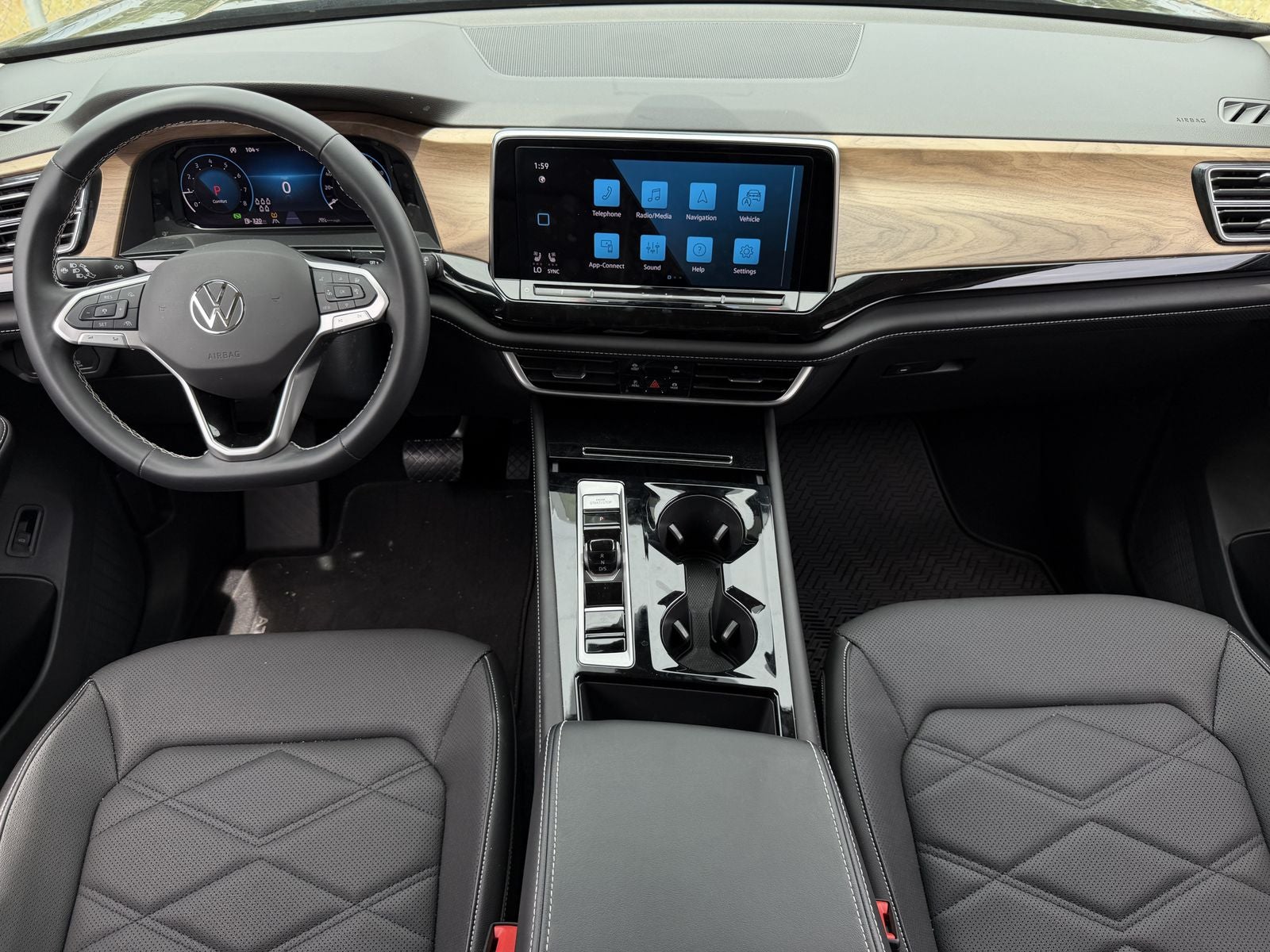 2024 Volkswagen Atlas 2.0T SE w/Technology
