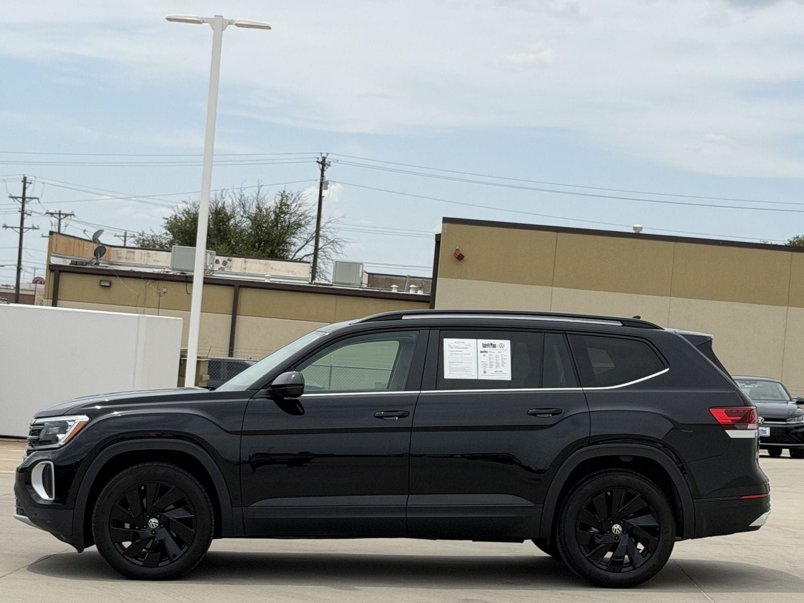 2024 Volkswagen Atlas 2.0T SE w/Technology