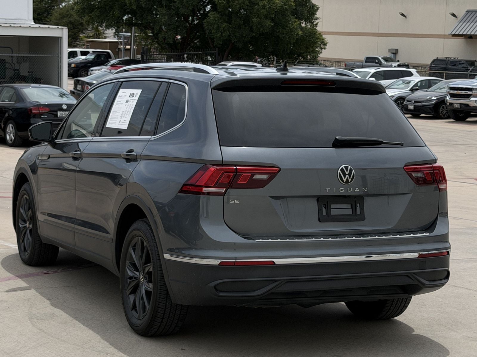 2024 Volkswagen Tiguan 2.0T SE