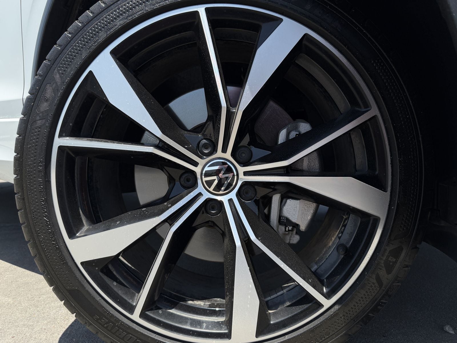 2024 Volkswagen Tiguan 2.0T SEL R-Line