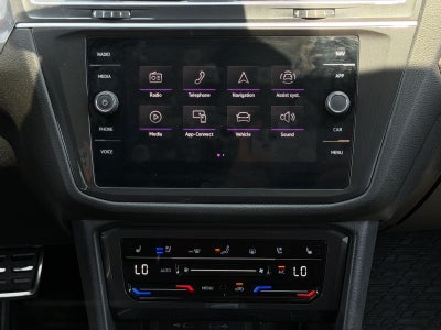 2024 Volkswagen Tiguan 2.0T SEL R-Line