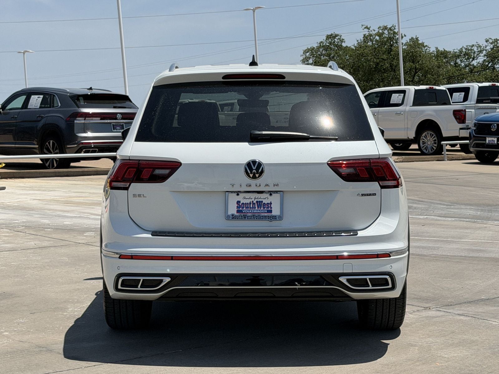 2024 Volkswagen Tiguan 2.0T SEL R-Line