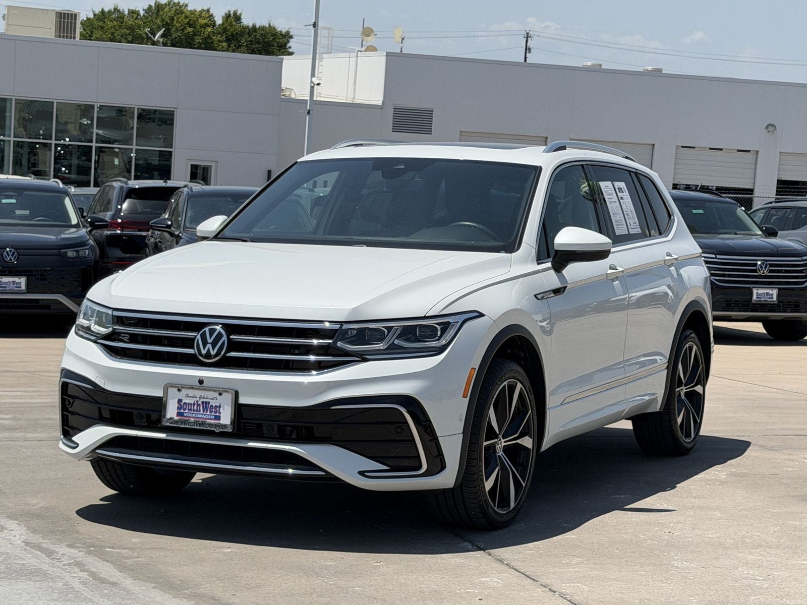 2024 Volkswagen Tiguan 2.0T SEL R-Line