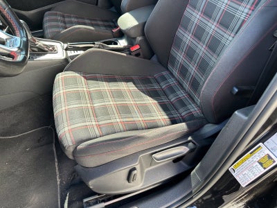 2018 Volkswagen Golf GTI Base