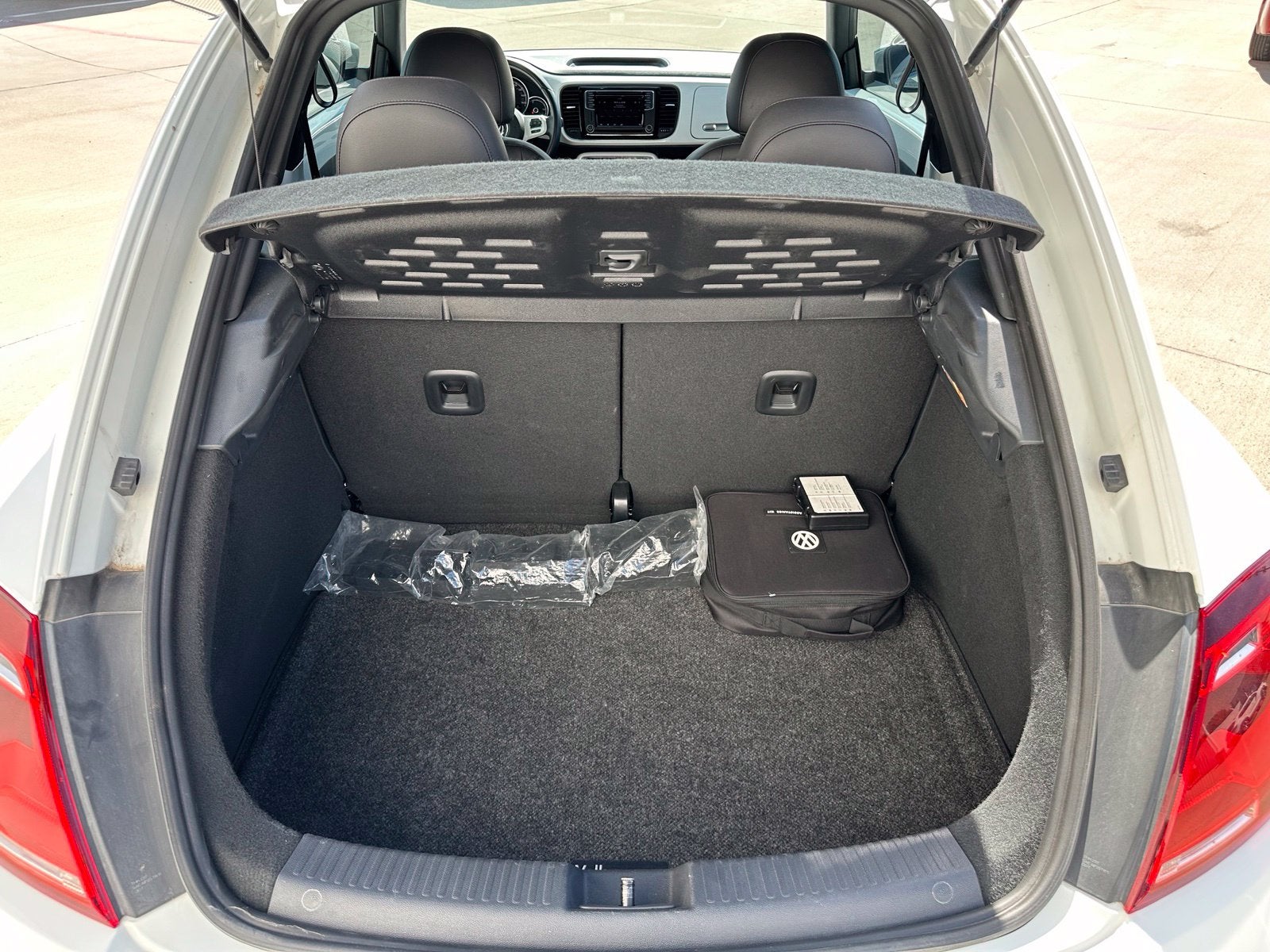 2018 Volkswagen Beetle 2.0T SE