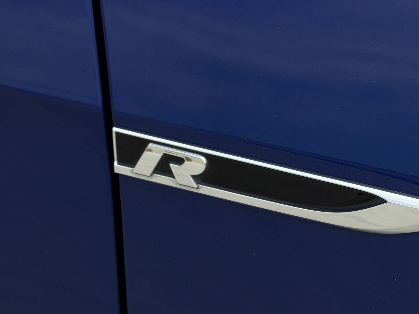 2019 Volkswagen Golf R DCC & Navigation 4Motion