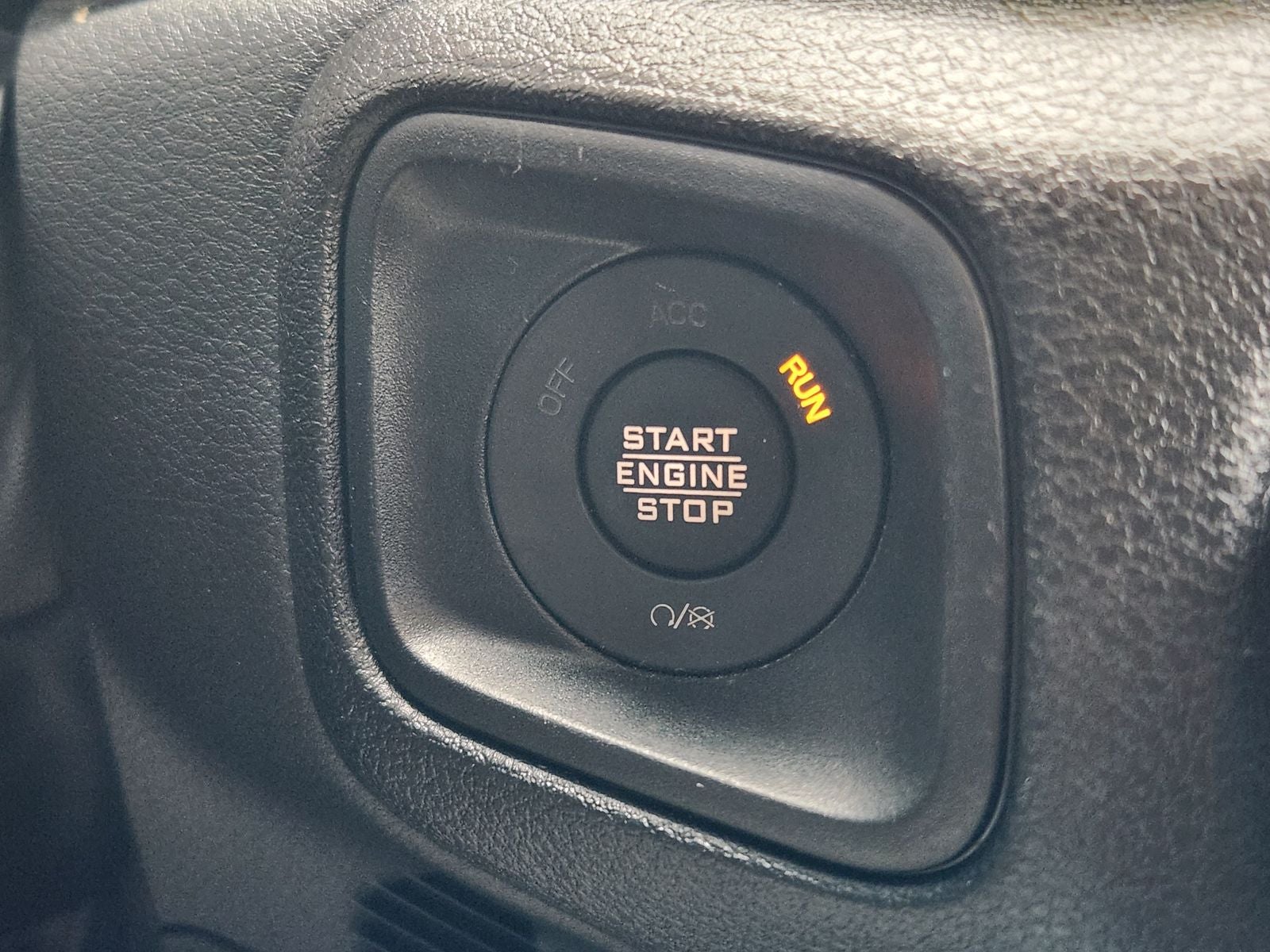 2025 Jeep Wrangler 2-Door Sport 4x4