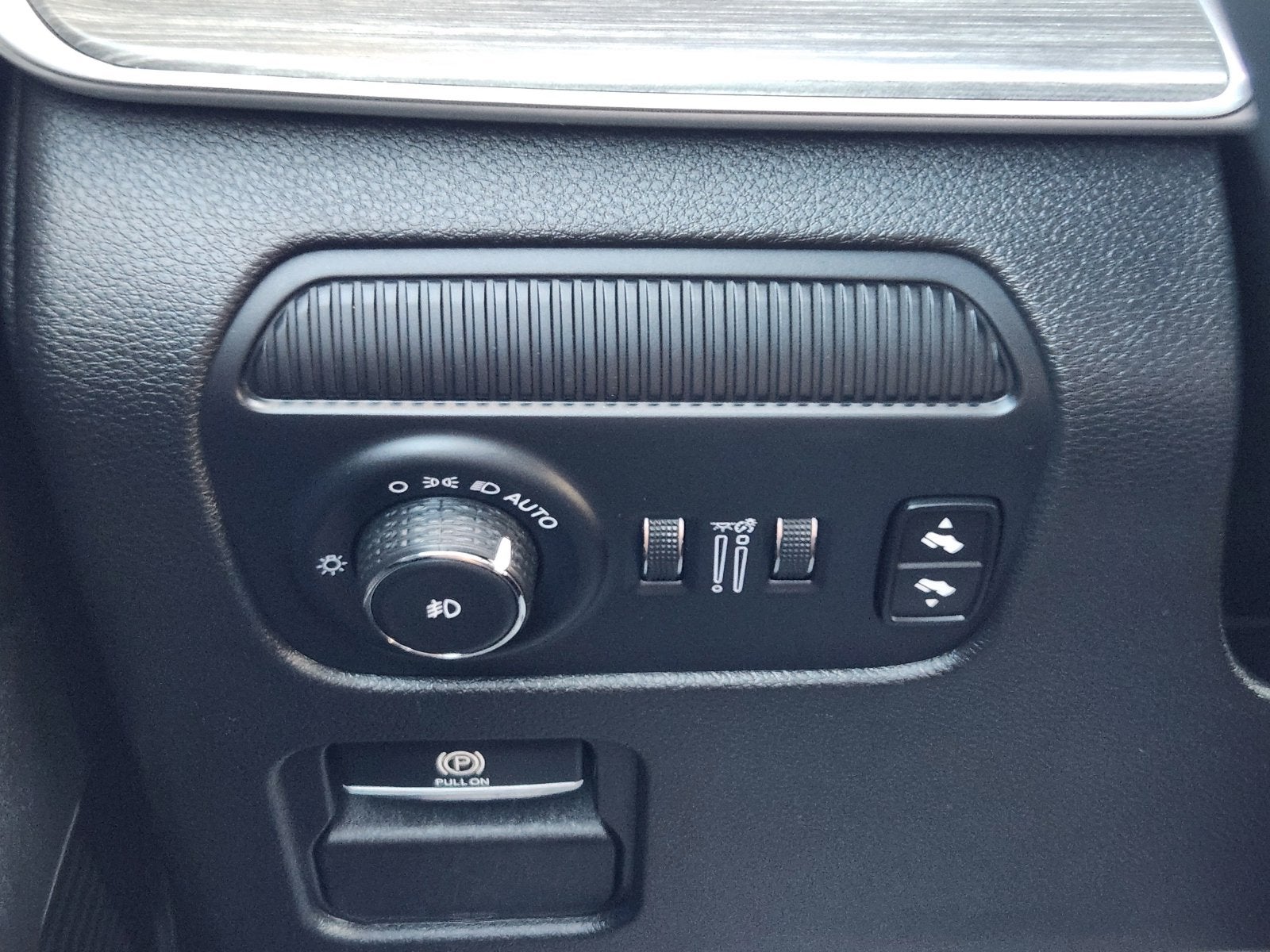2024 Jeep Wagoneer L Series II 4x2