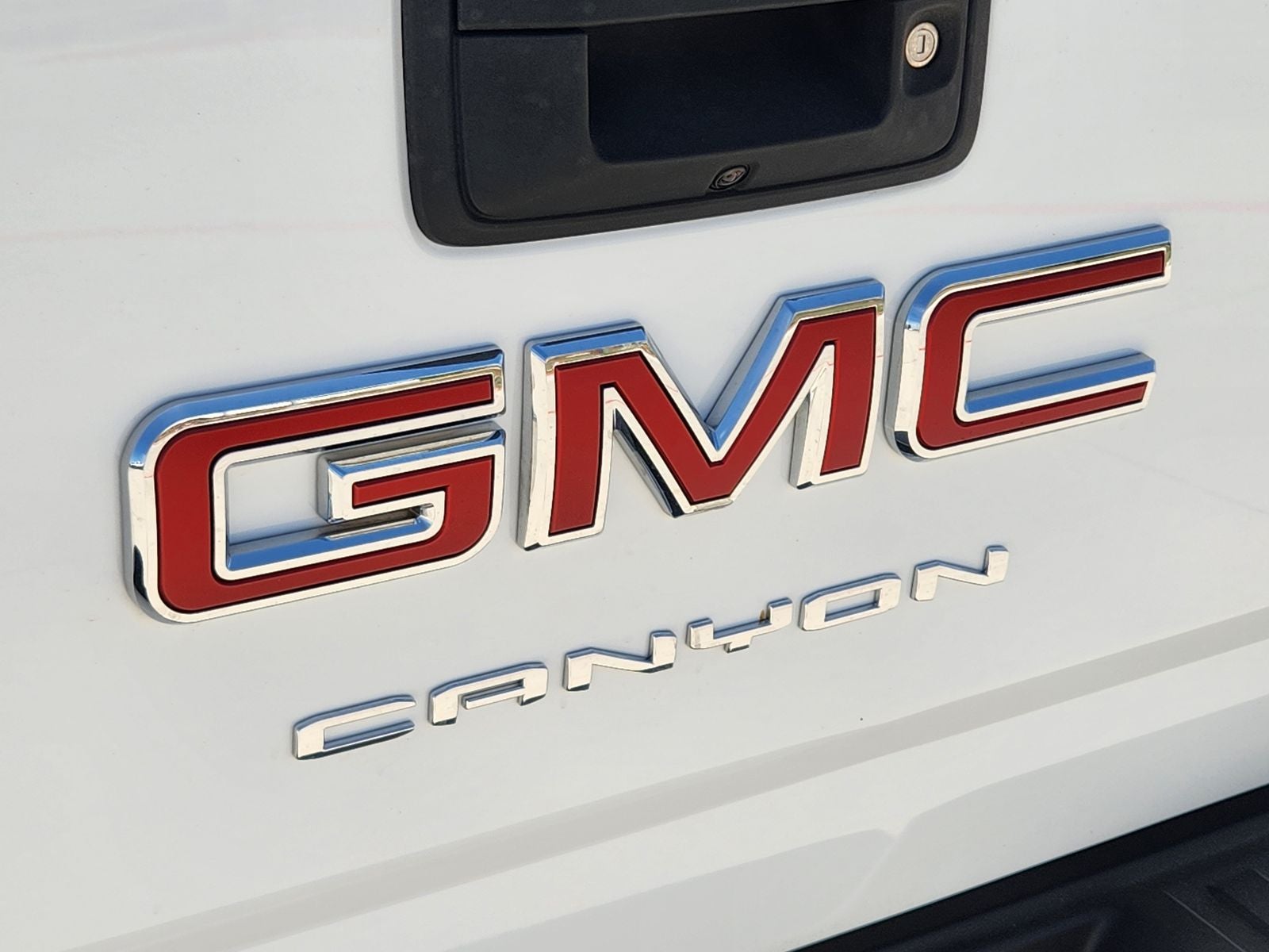 2022 GMC Canyon 4WD Crew Cab Short Box Elevation