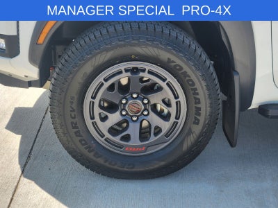 2025 Nissan Frontier Crew Cab PRO-4X 4x4
