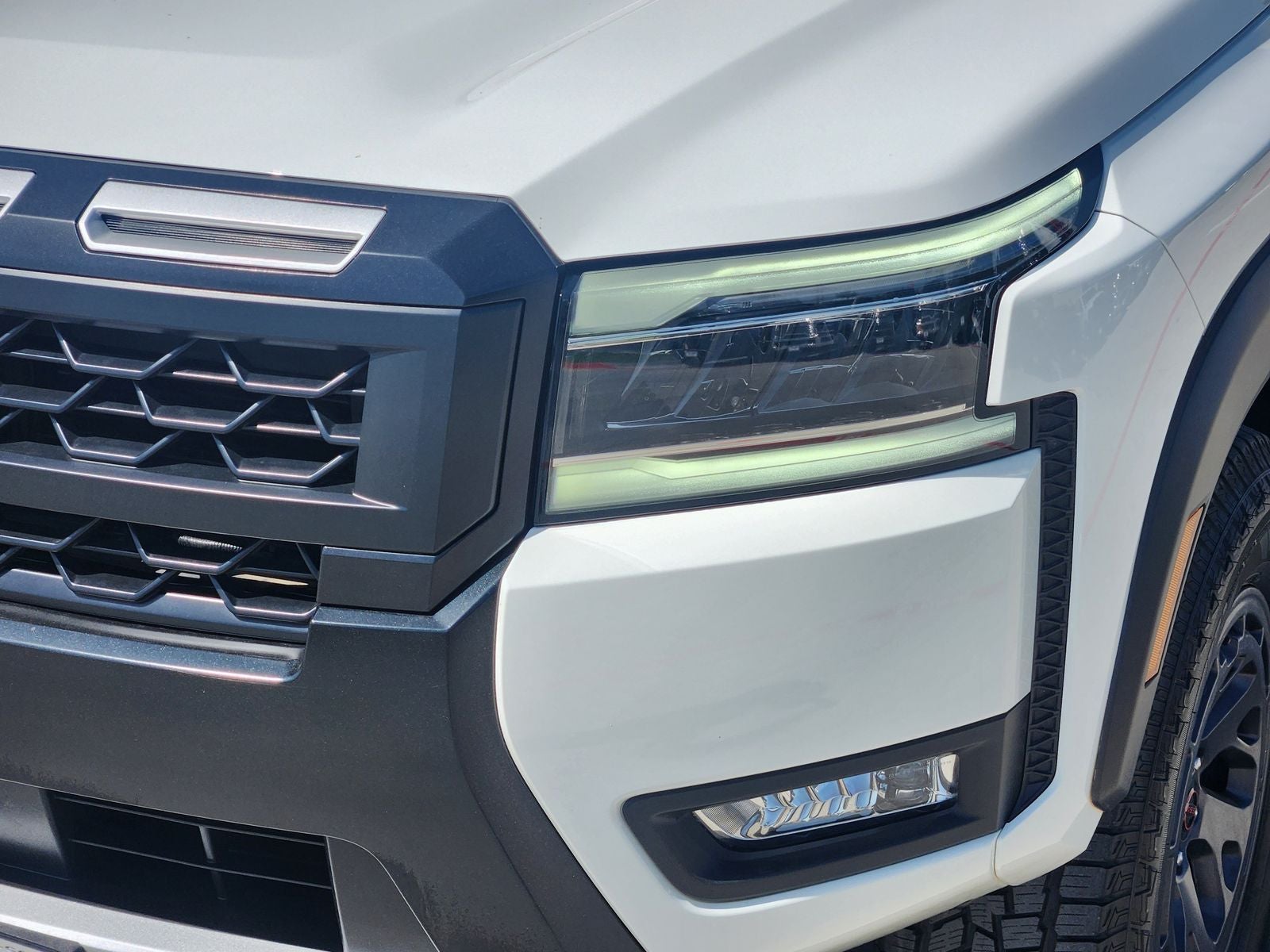 2025 Nissan Frontier Crew Cab PRO-4X 4x4