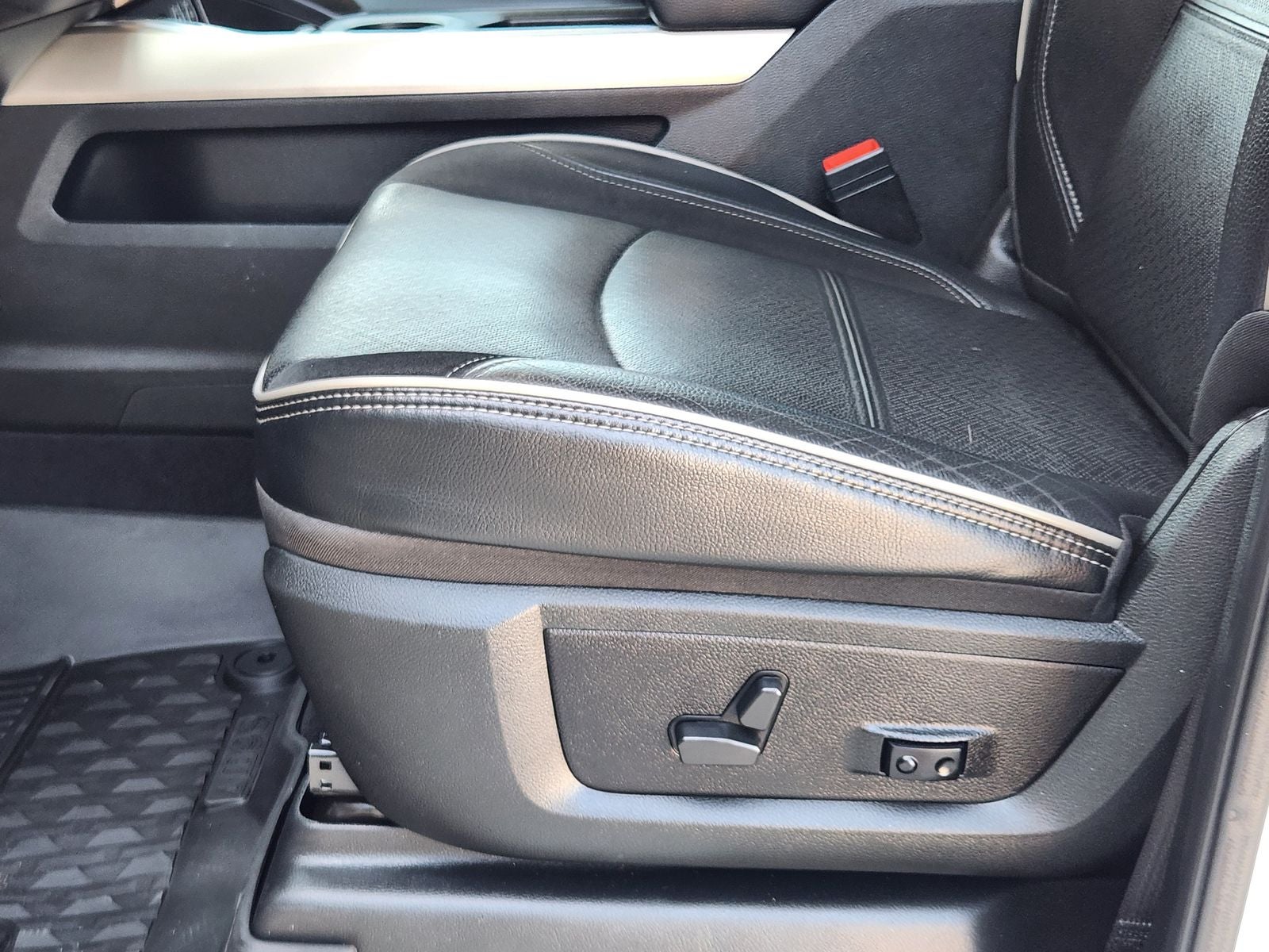 2021 RAM Ram 3500 Laramie Crew Cab 4x4 8' Box