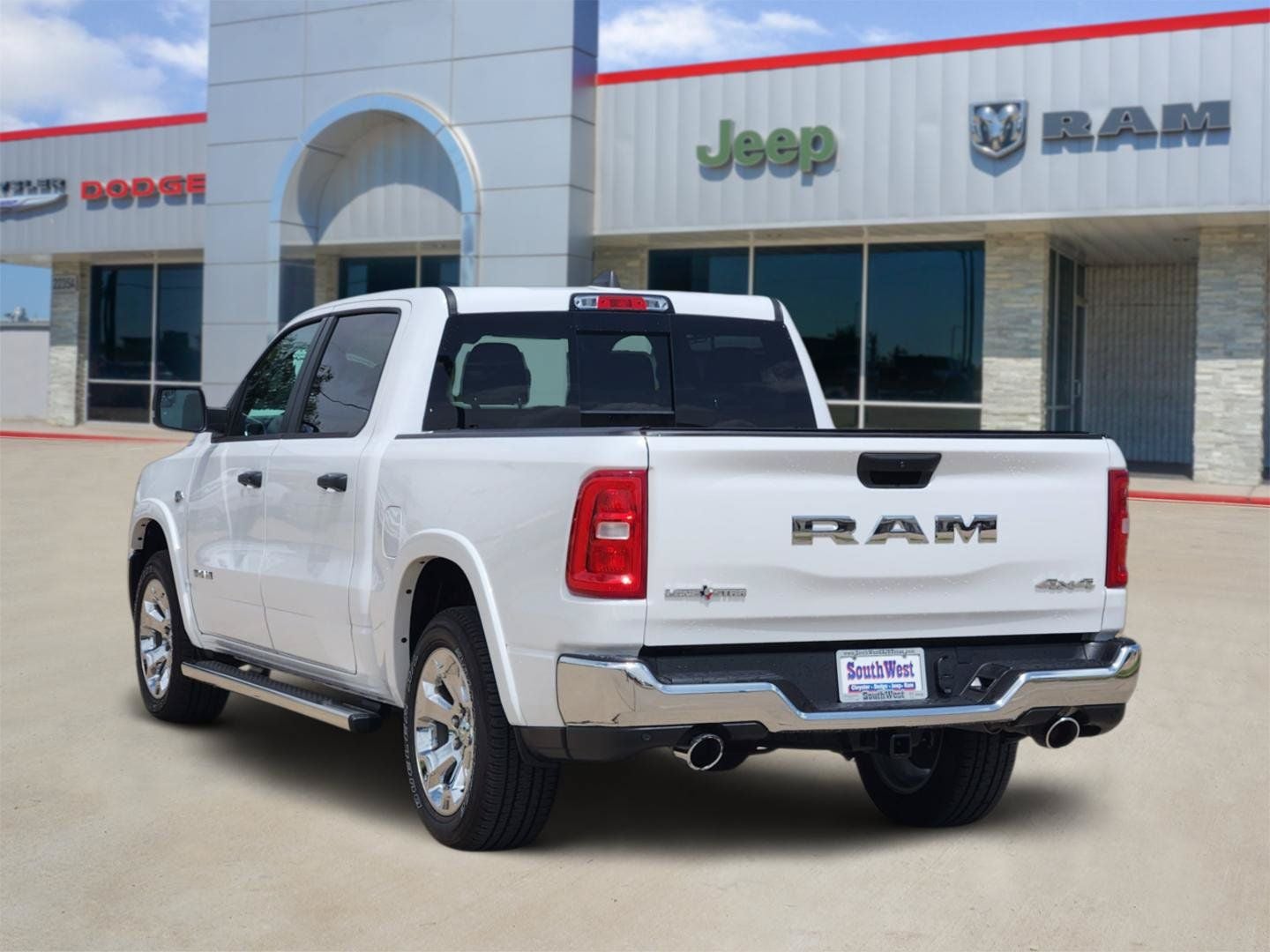 2026 RAM Ram 1500 Lone Star Crew Cab 4x4 5'7' Box
