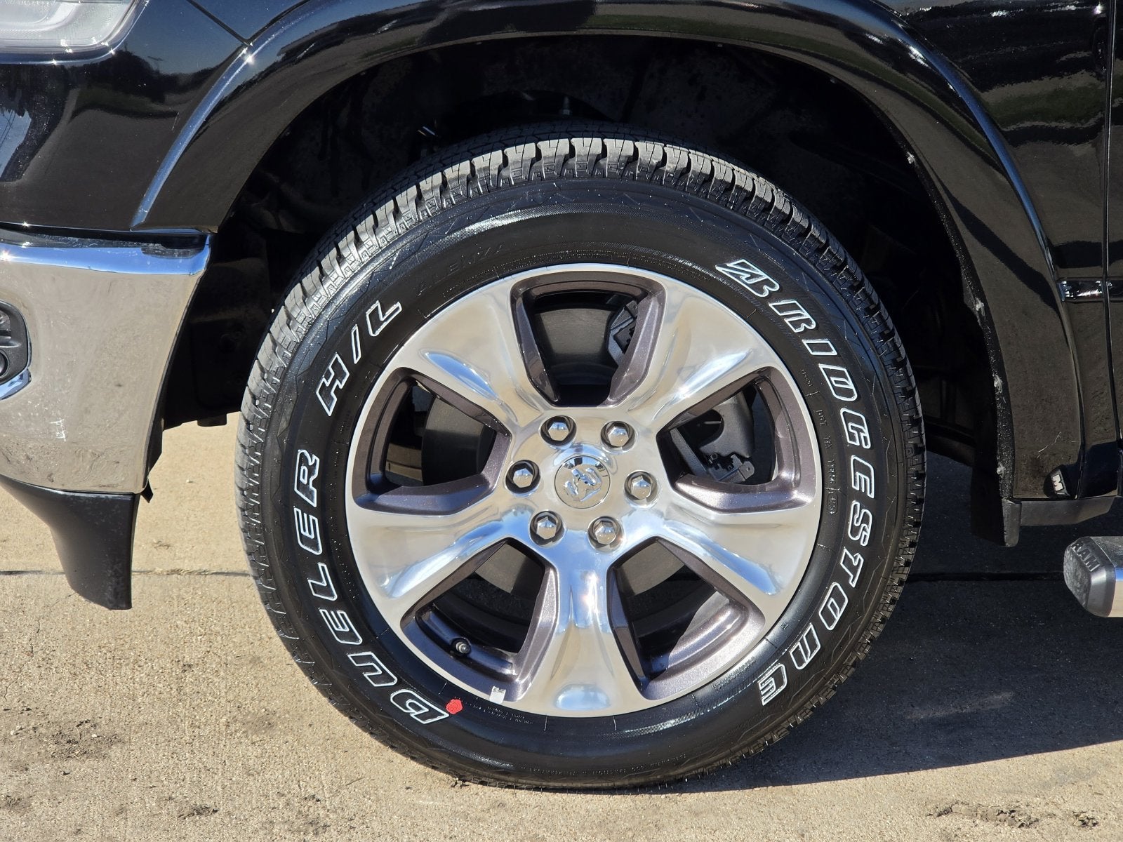 2022 RAM Ram 1500 Laramie Crew Cab 4x4 5'7' Box