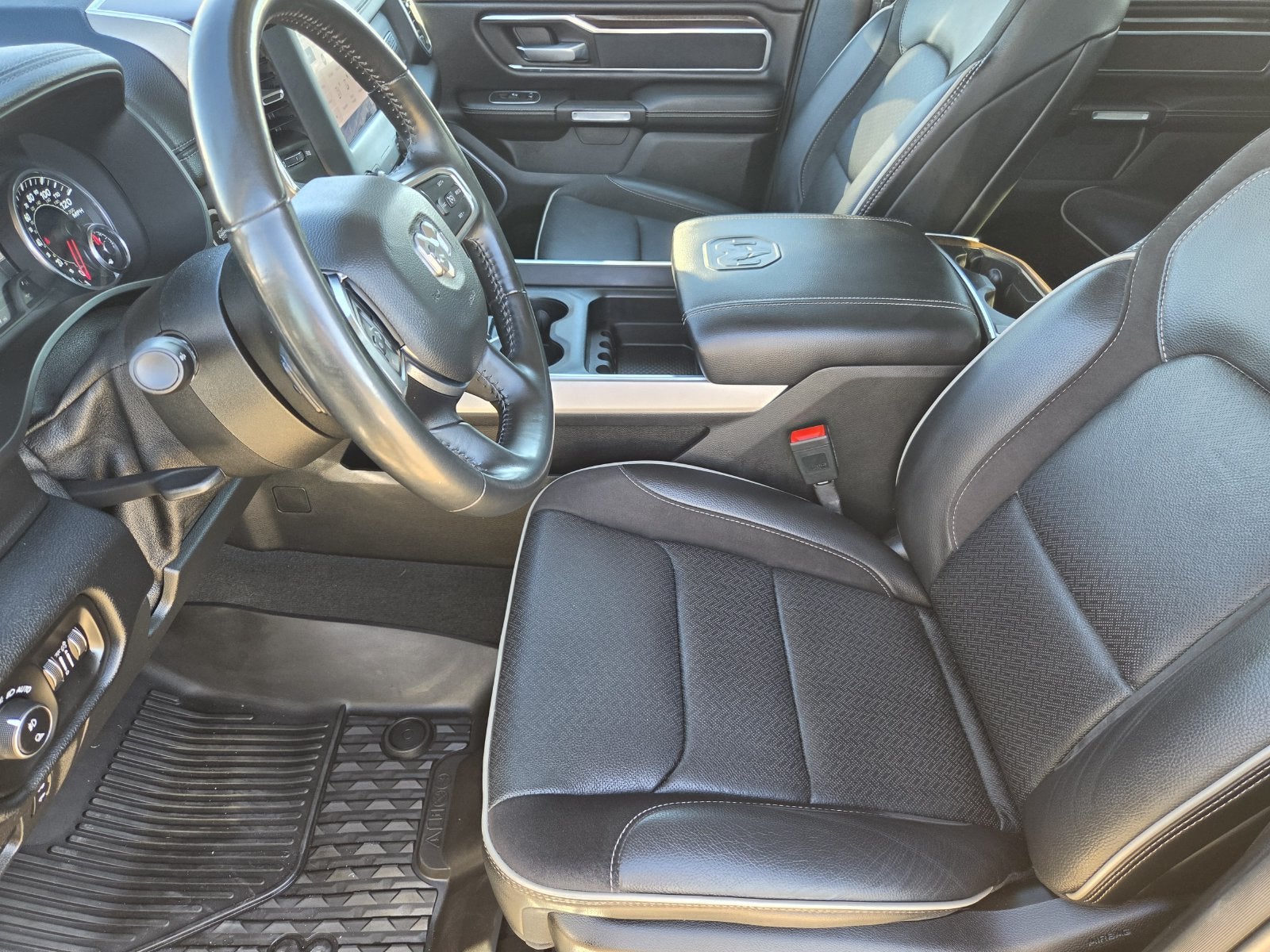 2022 RAM Ram 1500 Laramie Crew Cab 4x4 5'7' Box