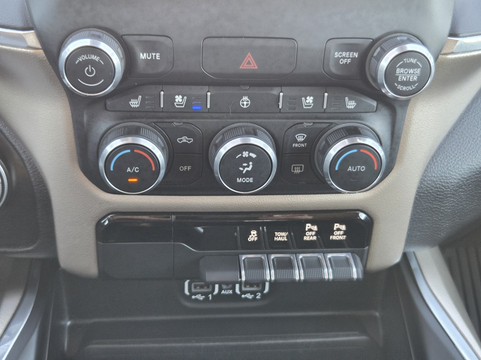 2022 RAM Ram 1500 Laramie Crew Cab 4x4 5'7' Box