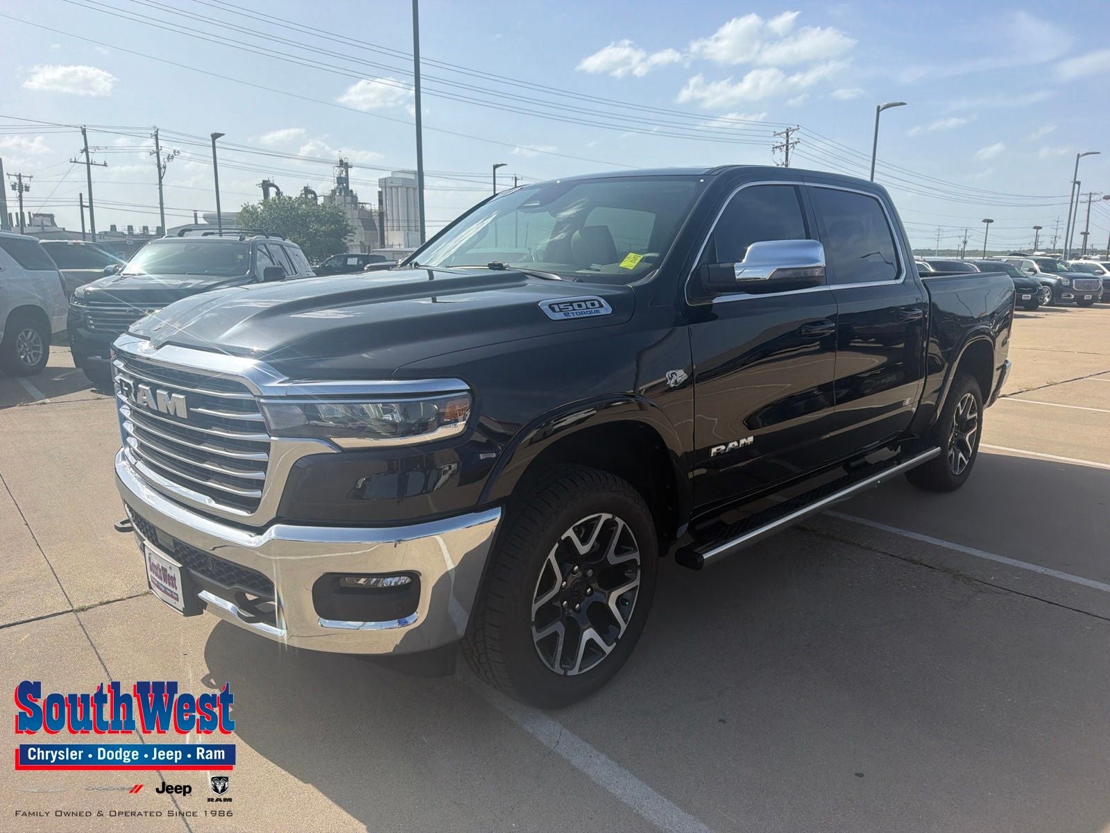 2026 RAM Ram 1500 Laramie Crew Cab 4x4 5'7' Box