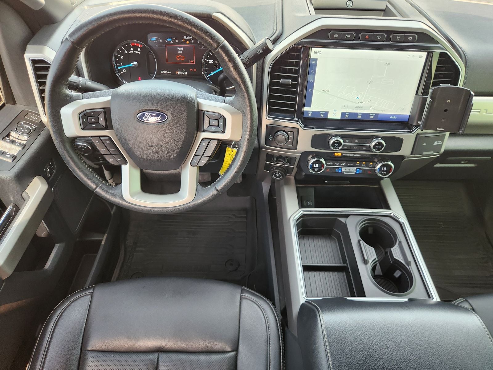 2022 Ford F-250 LARIAT