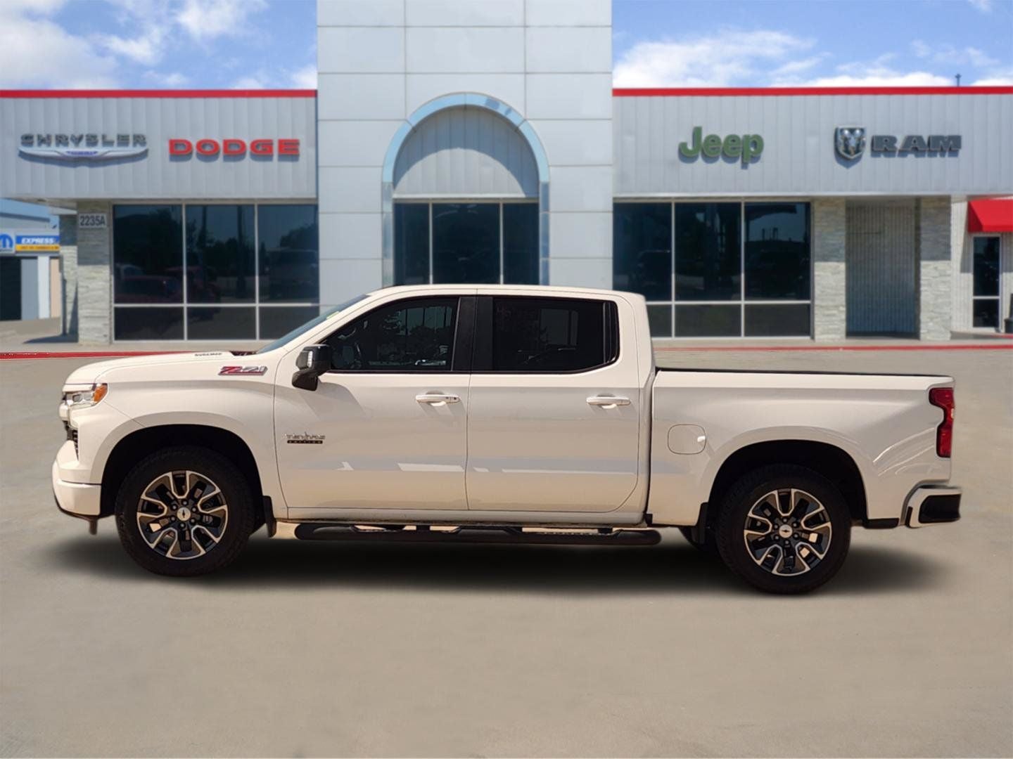 2022 Chevrolet Silverado 1500 4WD Crew Cab Short Bed RST