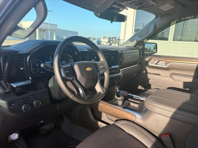 2025 Chevrolet Silverado 1500 4WD Crew Cab Standard Bed LT