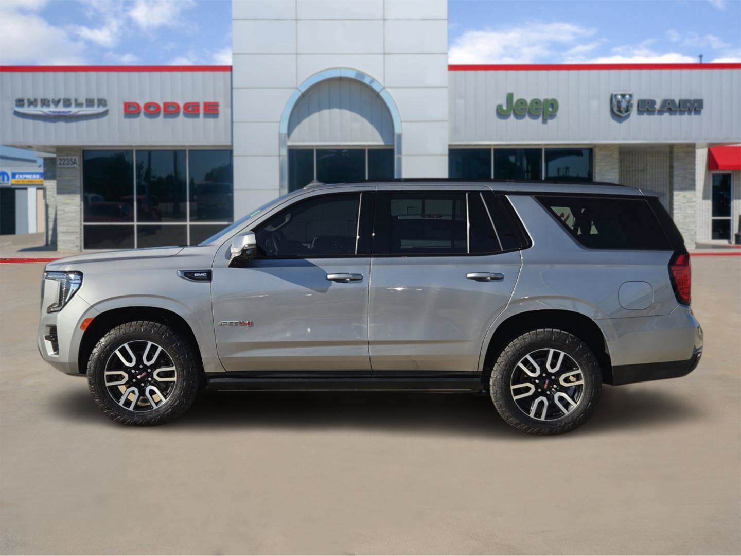 2024 GMC Yukon 4WD AT4