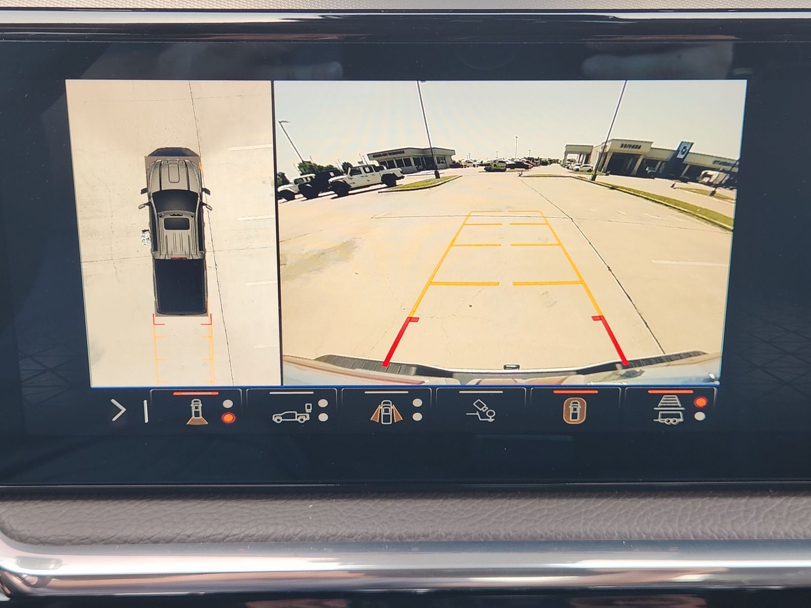 2024 GMC Sierra 2500HD 4WD Crew Cab Standard Bed Denali