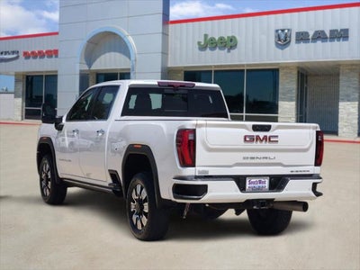 2024 GMC Sierra 2500HD 4WD Crew Cab Standard Bed Denali