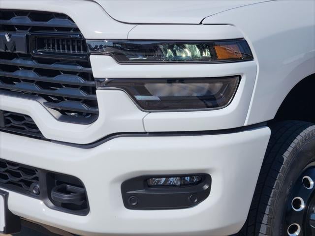 2026 RAM Ram 3500 Lone Star Crew Cab 4x4 8' Box