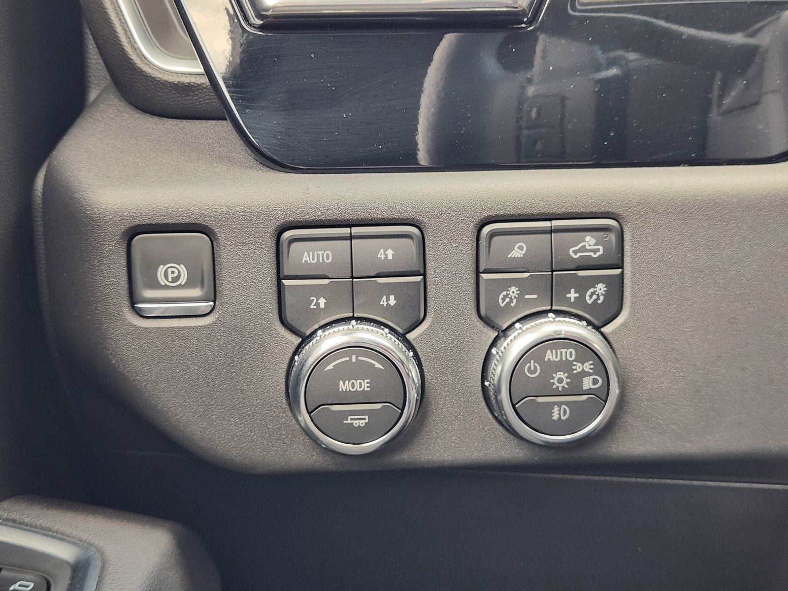 2025 GMC Sierra 1500 4WD Crew Cab Short Box Elevation with 3SB
