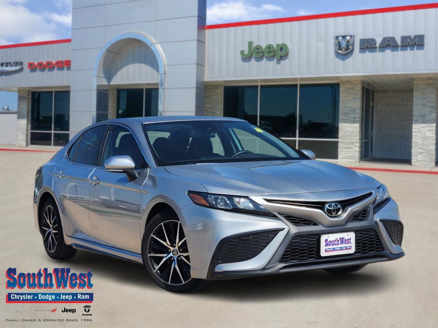 2023 Toyota Camry SE