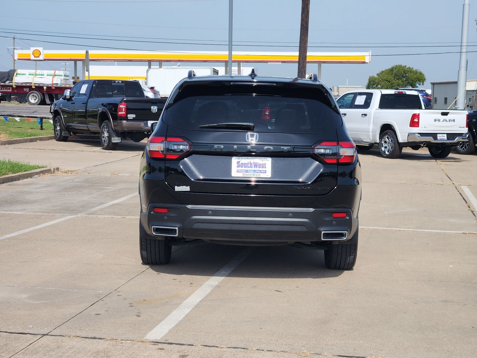2025 Honda Pilot Black Edition