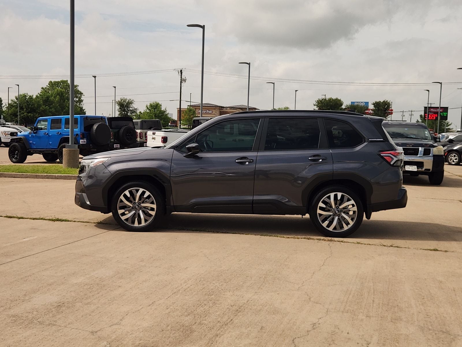 2025 Subaru Forester Touring
