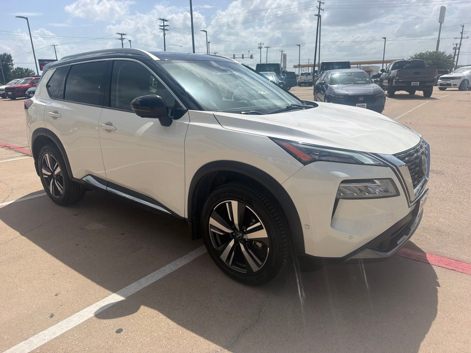 2023 Nissan Rogue SL FWD