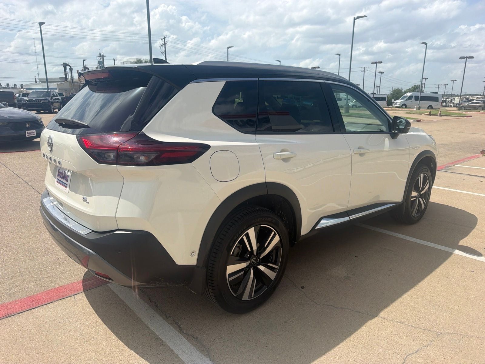 2023 Nissan Rogue SL FWD