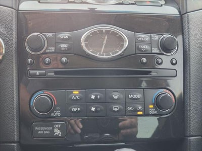 2017 INFINITI QX70 Base