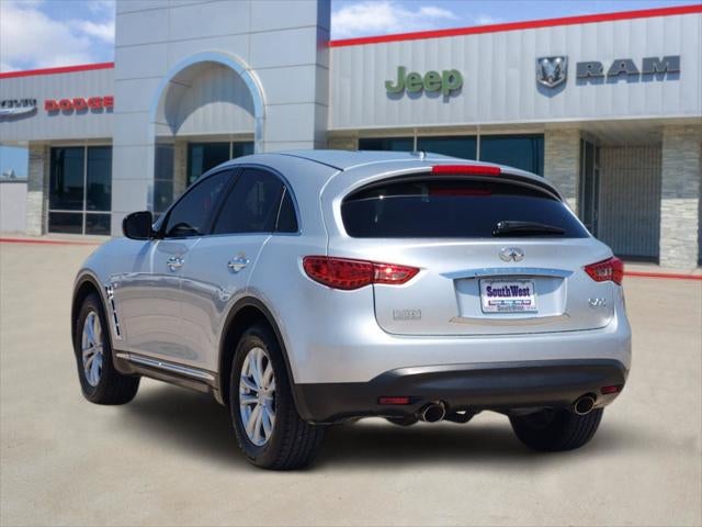 2017 INFINITI QX70 Base
