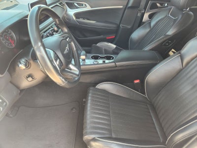 2020 Genesis G70 2.0T RWD