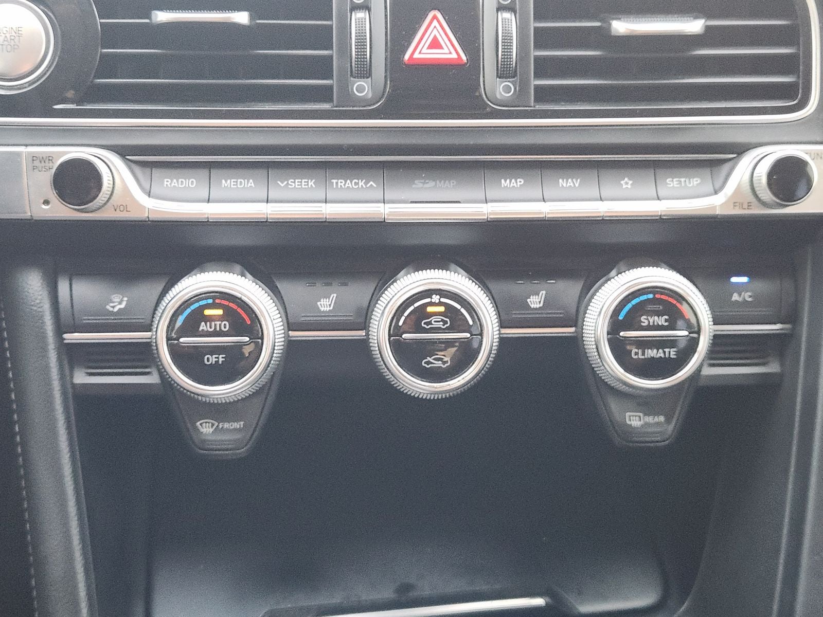 2020 Genesis G70 2.0T RWD