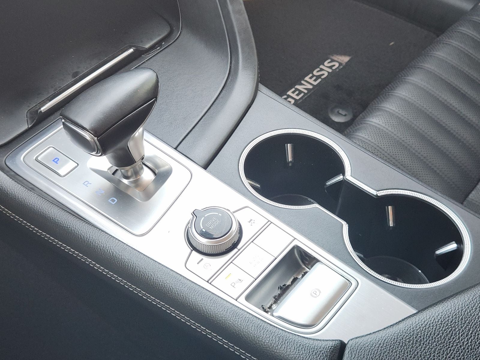 2020 Genesis G70 2.0T RWD