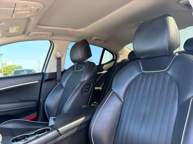 2020 Genesis G70 2.0T RWD