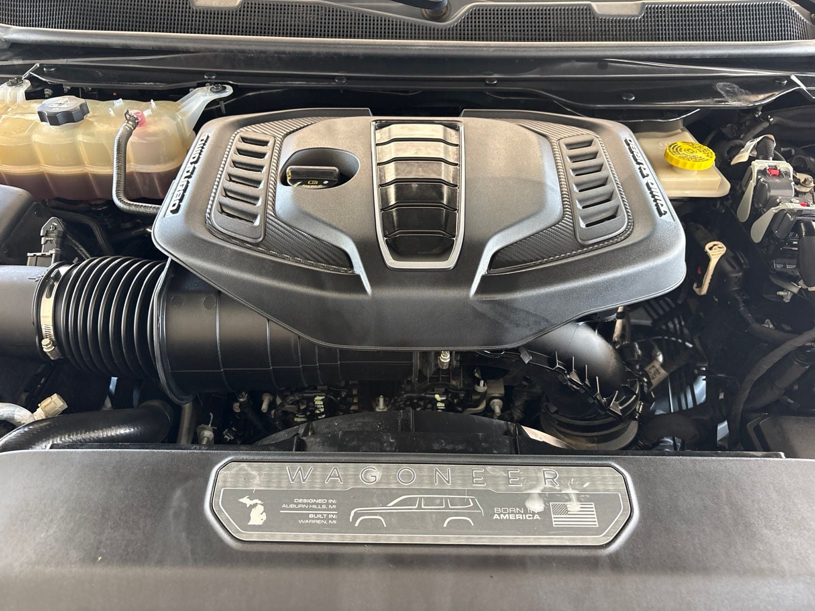2023 Jeep Grand Wagoneer L Series III 4x4