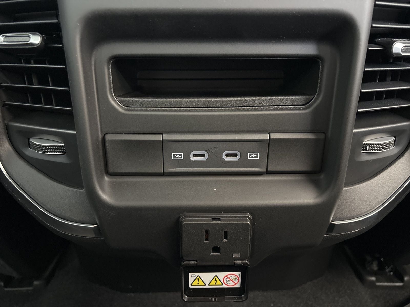 2026 RAM Ram 1500 Lone Star Crew Cab 4x2 5'7' Box