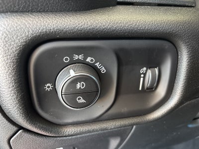 2026 RAM Ram 1500 Express Crew Cab 4x2 5'7' Box