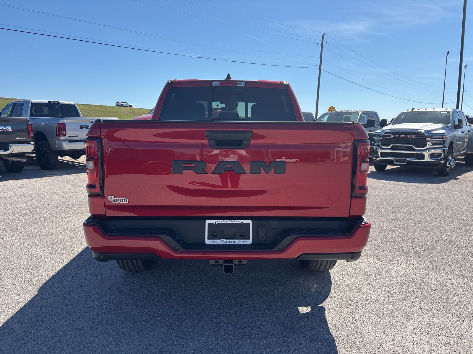 2026 RAM Ram 1500 Express Crew Cab 4x2 5'7' Box