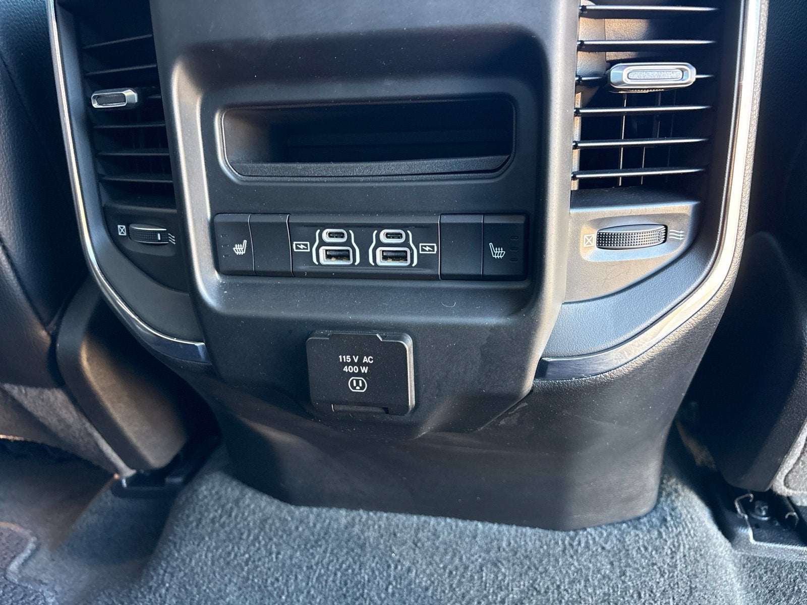 2024 RAM Ram 1500 Laramie Crew Cab 4x2 5'7' Box