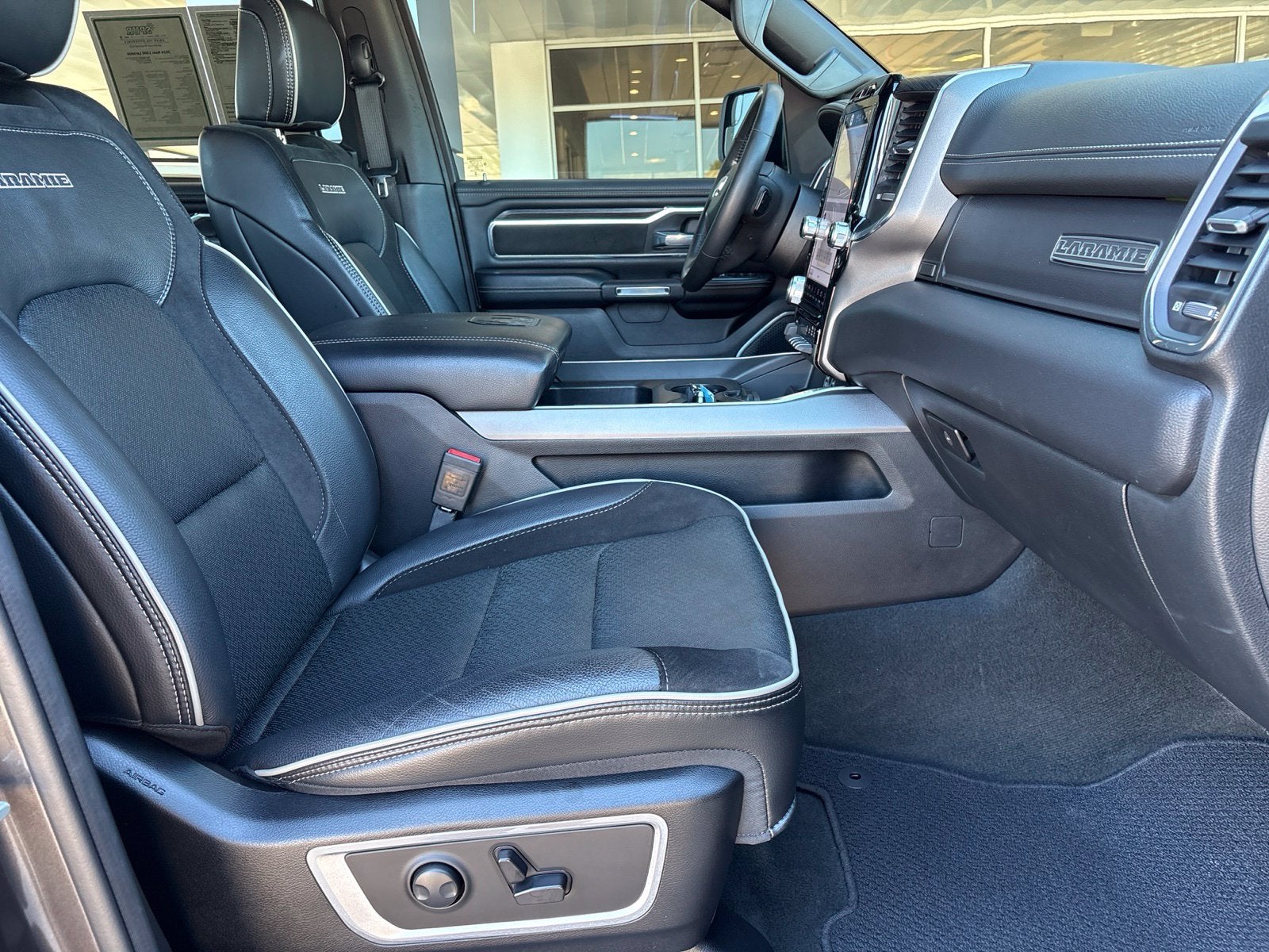 2024 RAM Ram 1500 Laramie Crew Cab 4x2 5'7' Box